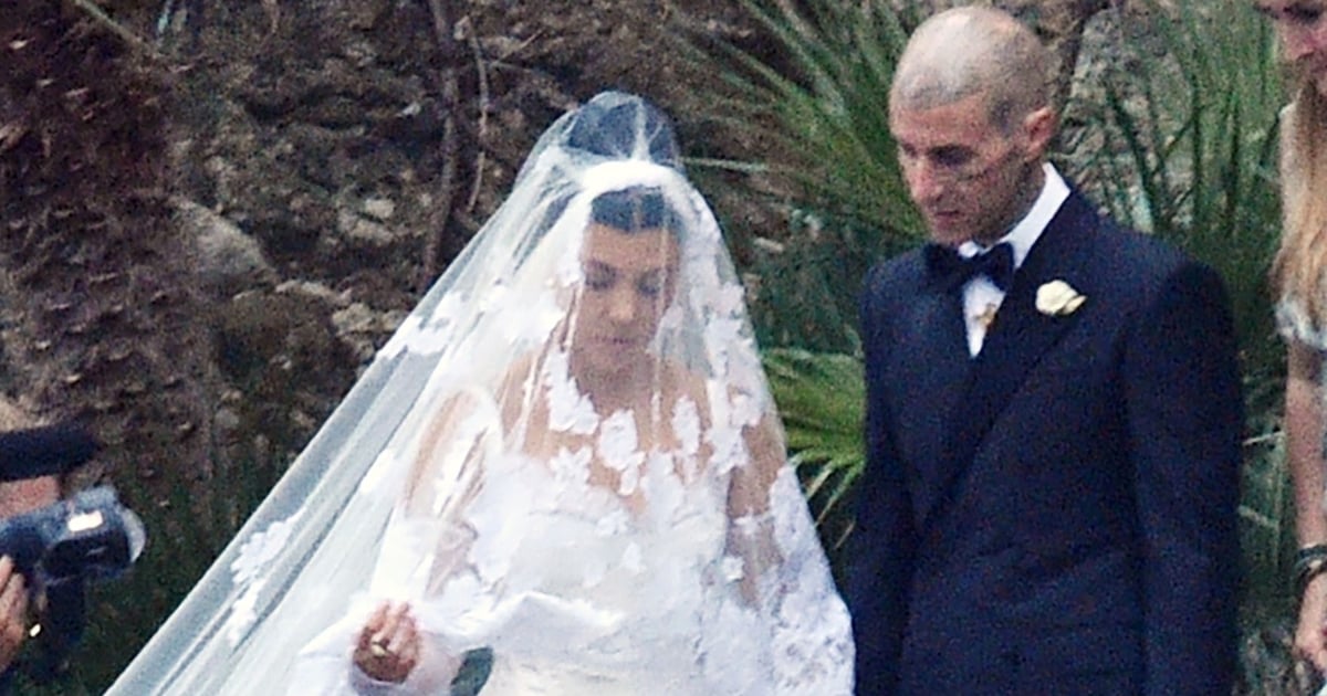 Kourtney Kardashian założyła gorsetową sukienkę mini na trzeci ślub z Travisem Barkerem